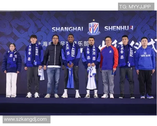 喜讯！申花国脚中卫搭档即将加盟成都蓉城球迷热烈欢迎新援到来